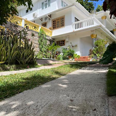 באיה סיינטה אנה Cavern Apartments מראה חיצוני תמונה