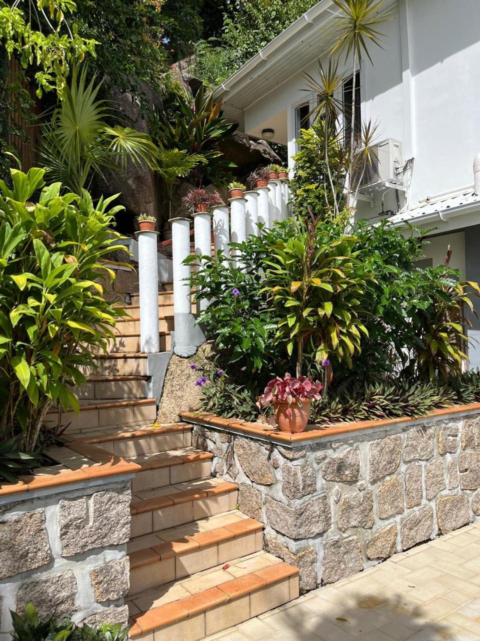באיה סיינטה אנה Cavern Apartments מראה חיצוני תמונה
